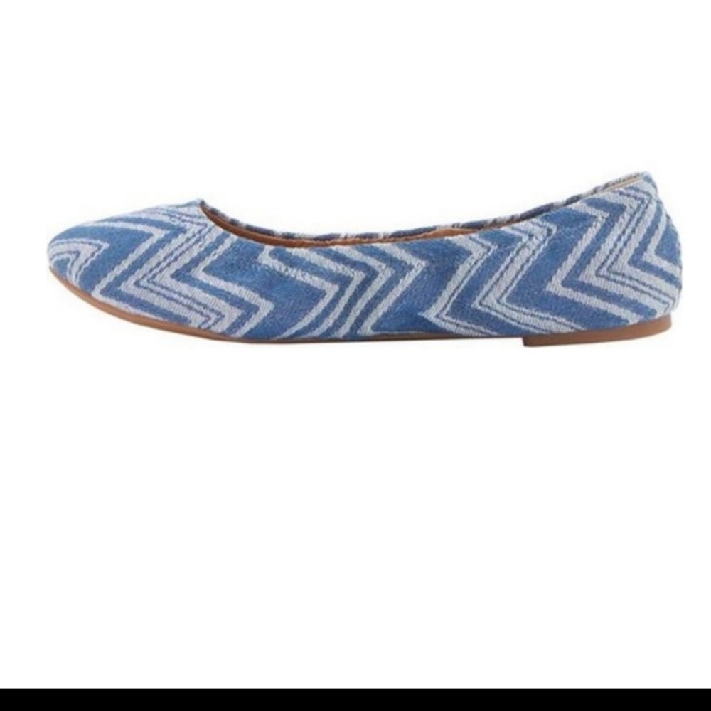 NWOB Lucky Brand Flats Chevron Pattern